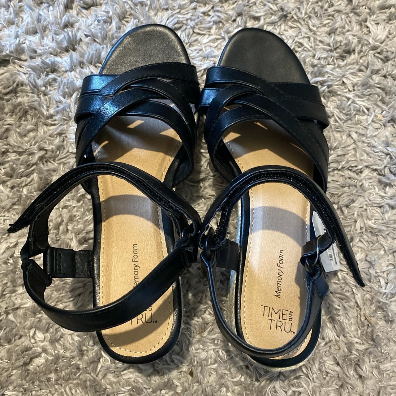 Women's Black and Tan Sandals | Depop