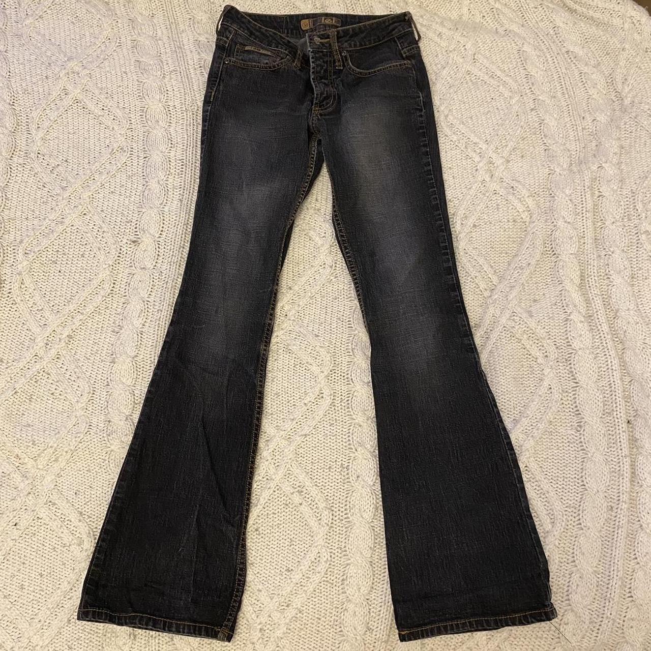 low rise bootcut jeans size 0 - Depop
