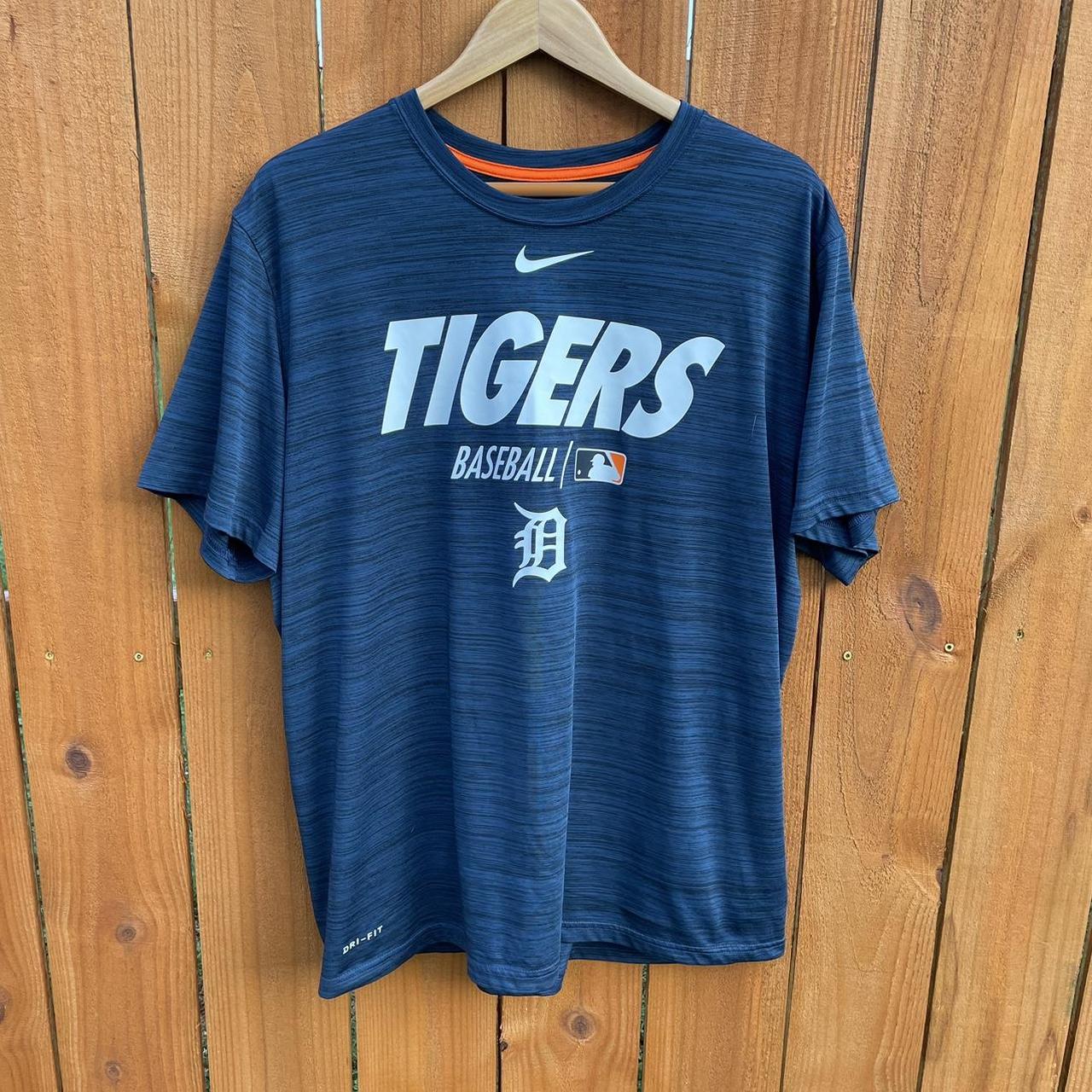 Mens Nike Large Black Dri-Fit Detroit Tigers - Depop