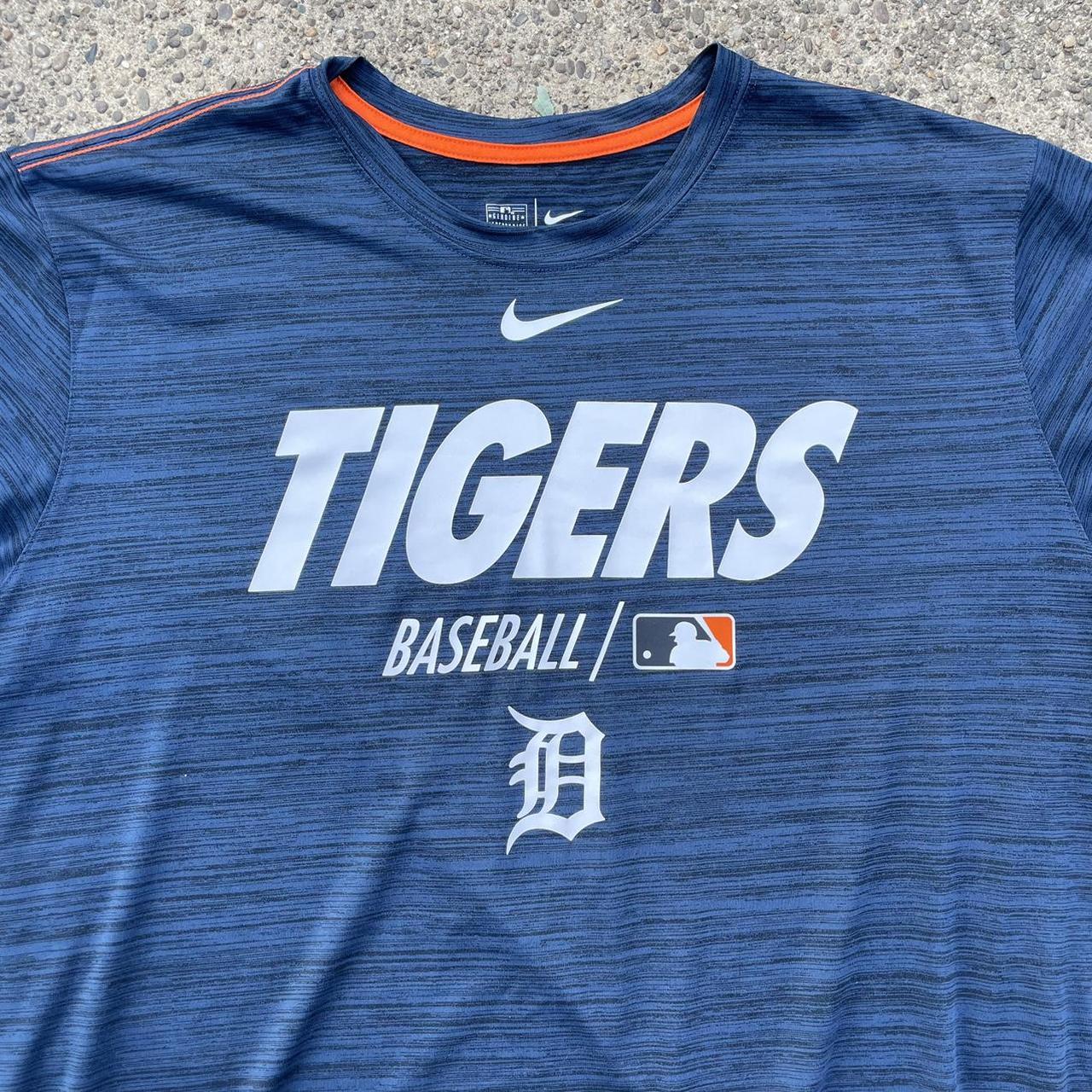 Mens Nike Large Black Dri-Fit Detroit Tigers - Depop