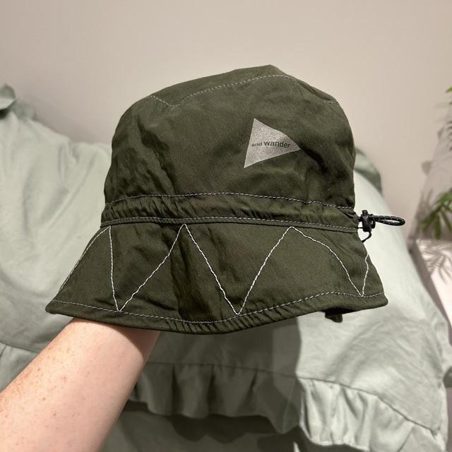 And wander 60/40 cloth bucket hat khaki green, - Depop