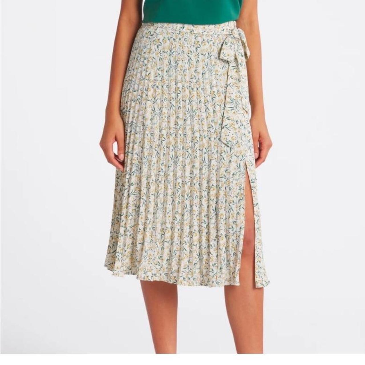 item listed by ellygance