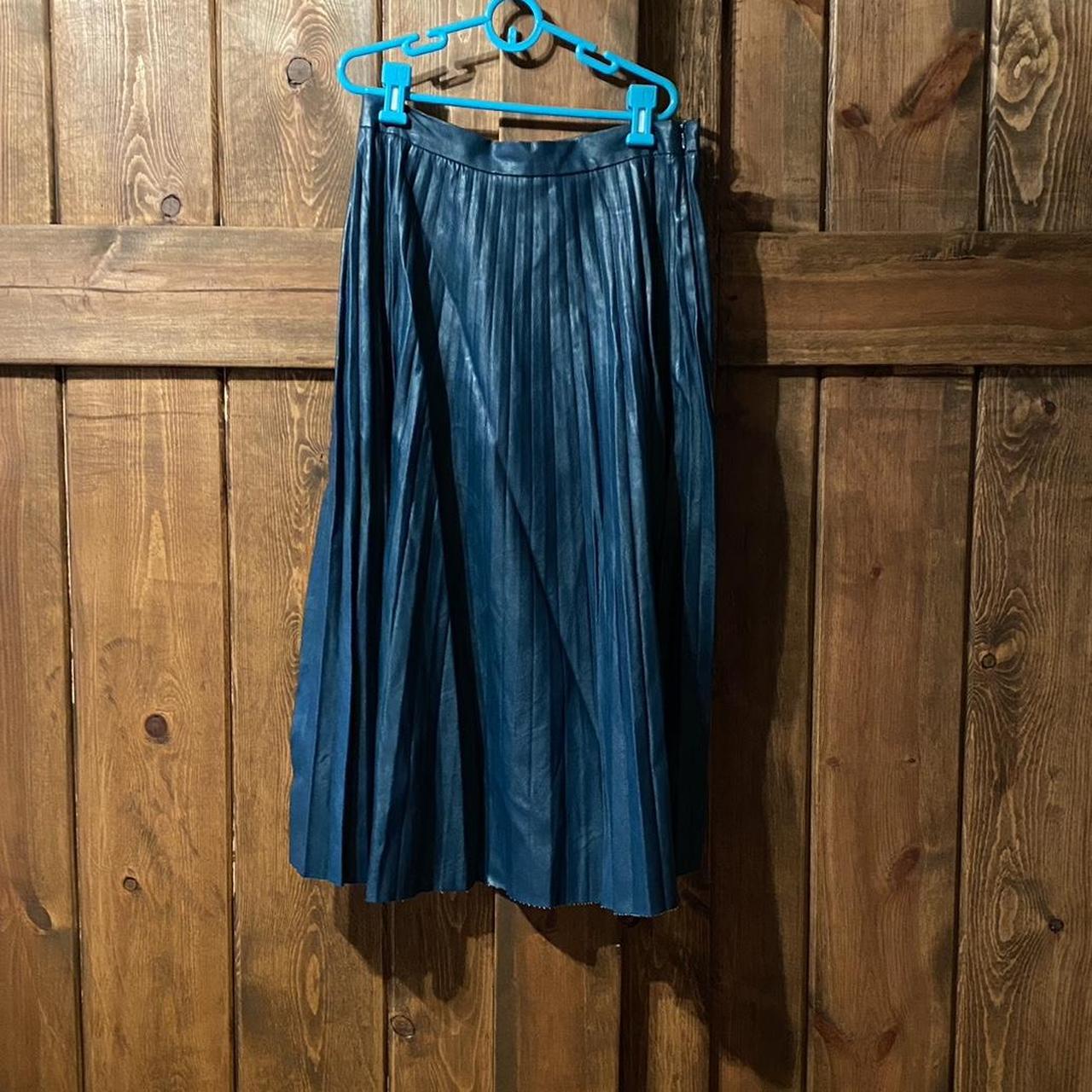 item listed by ellygance