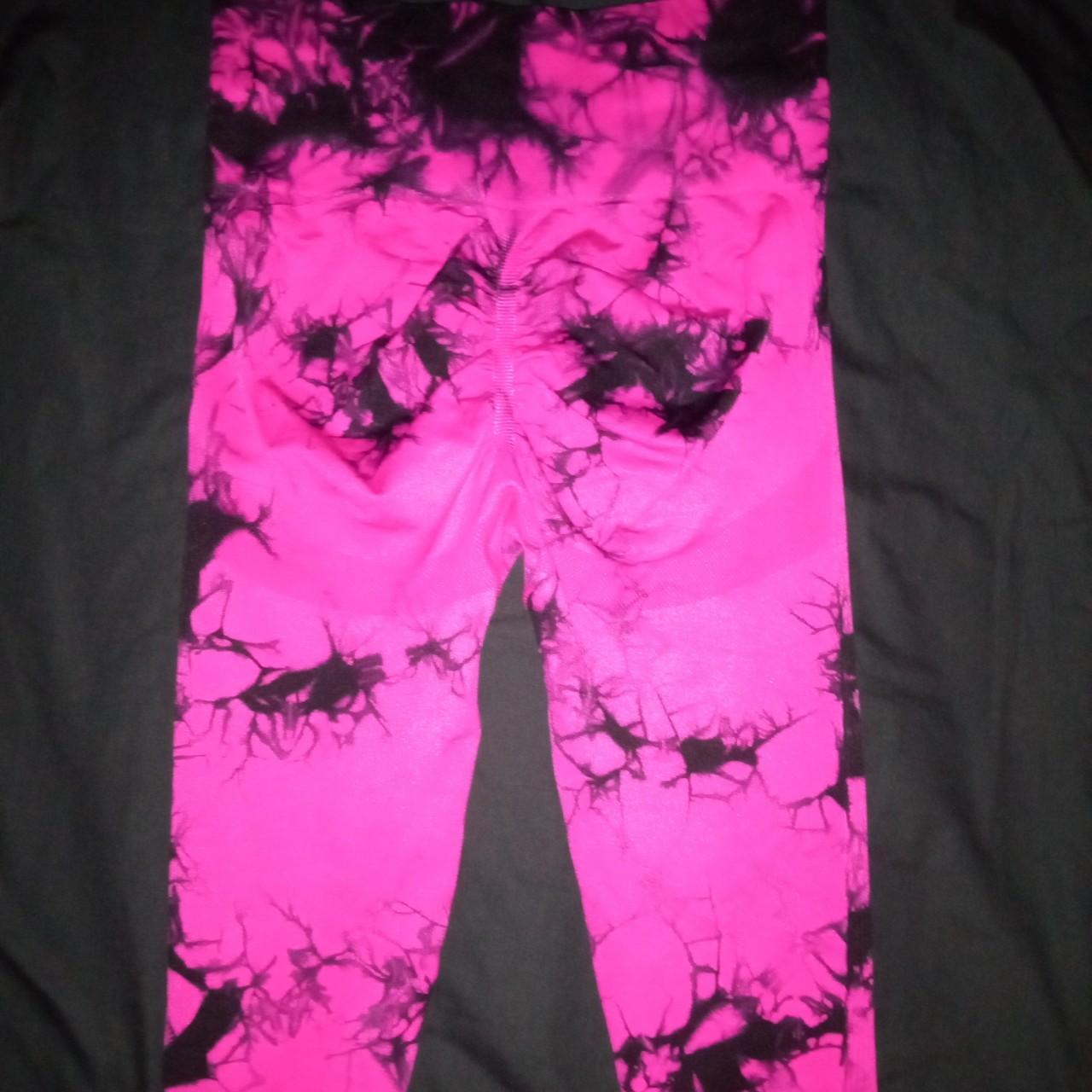 Hot pink tie dye high waist booty scrunch leggings - Depop