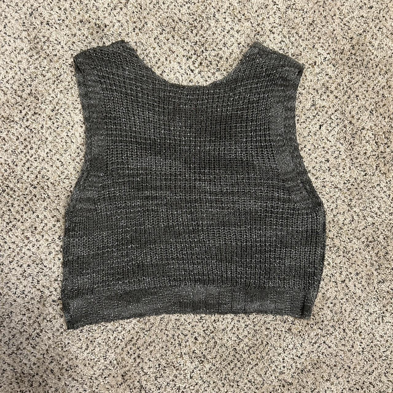 Grey knit vest - Depop