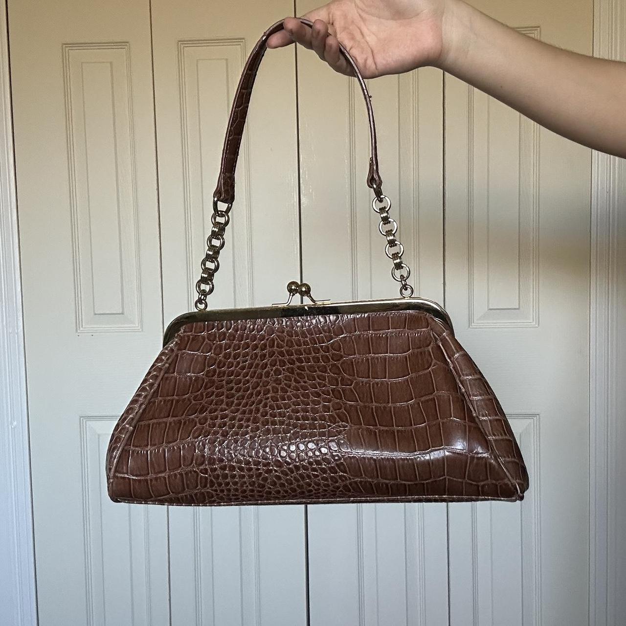 vintage liz claiborne clutch purse please keep in Depop