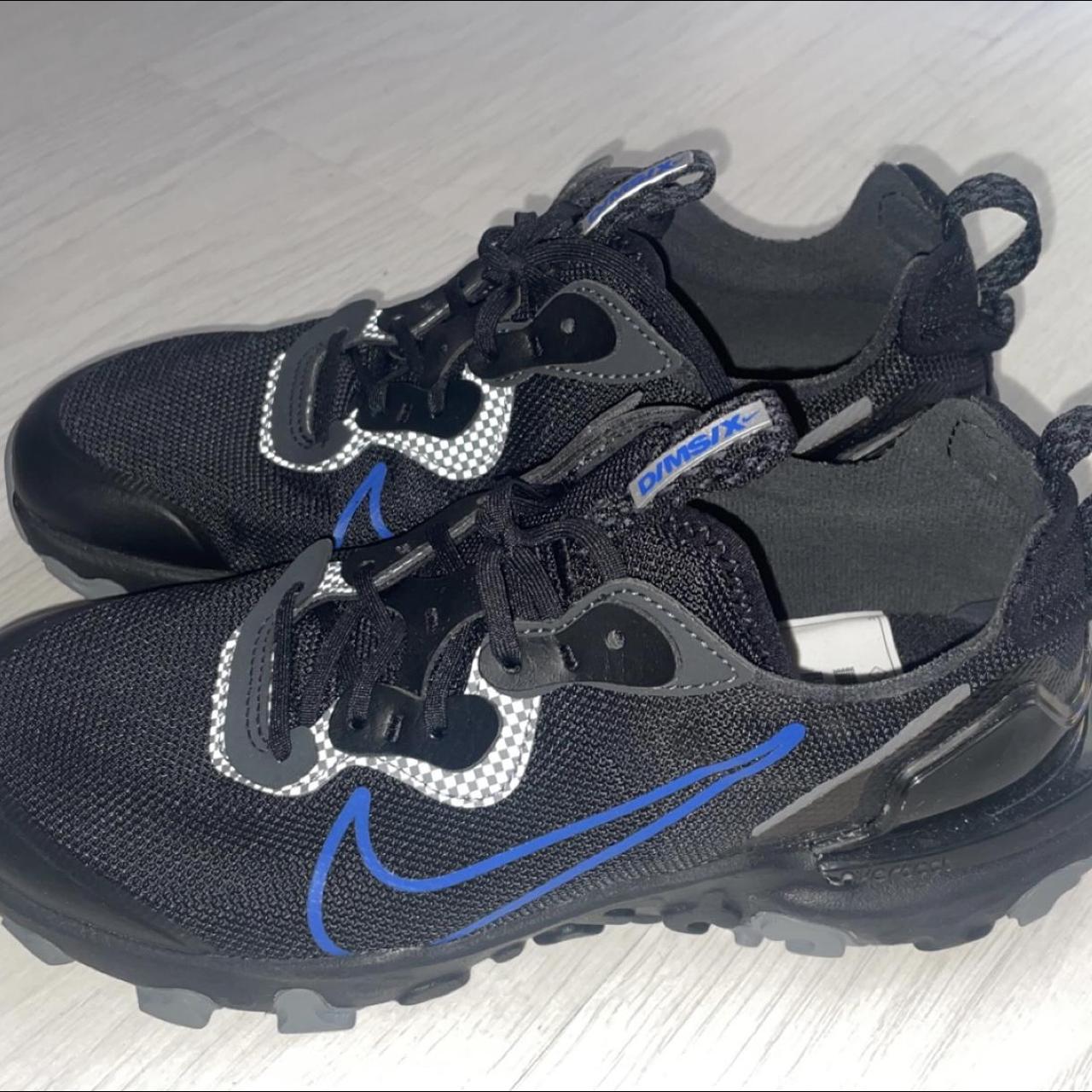 light blue nike trainers womens