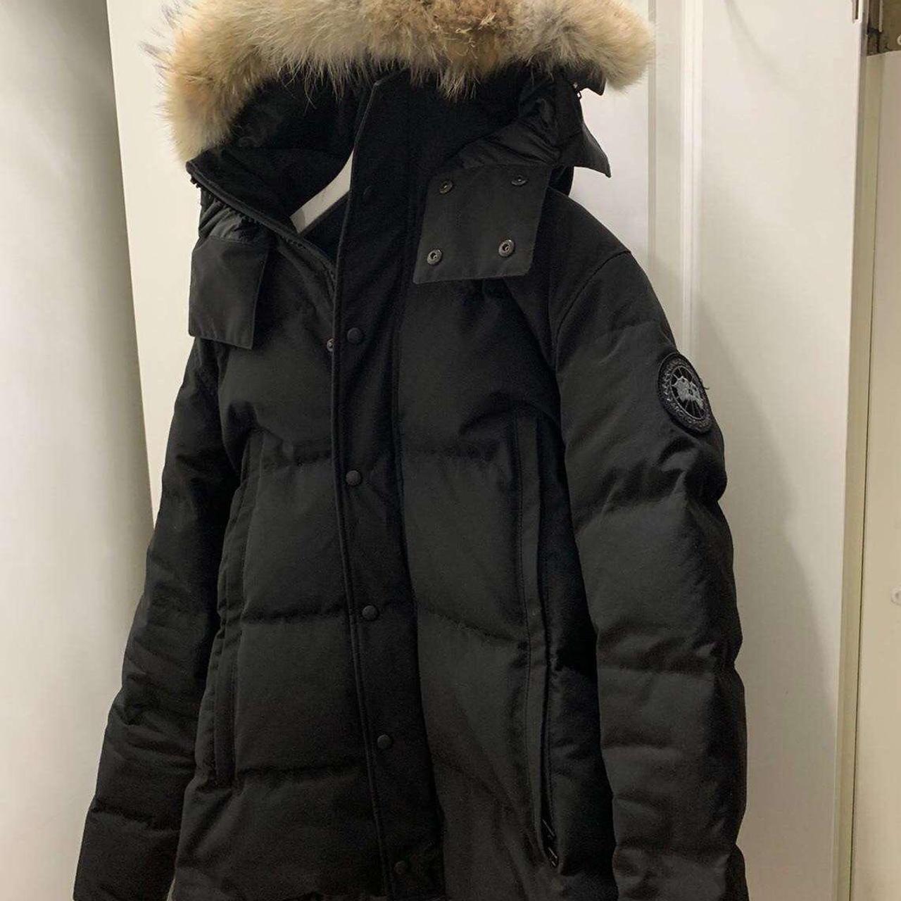 Canada Goose Men's Coat | Depop