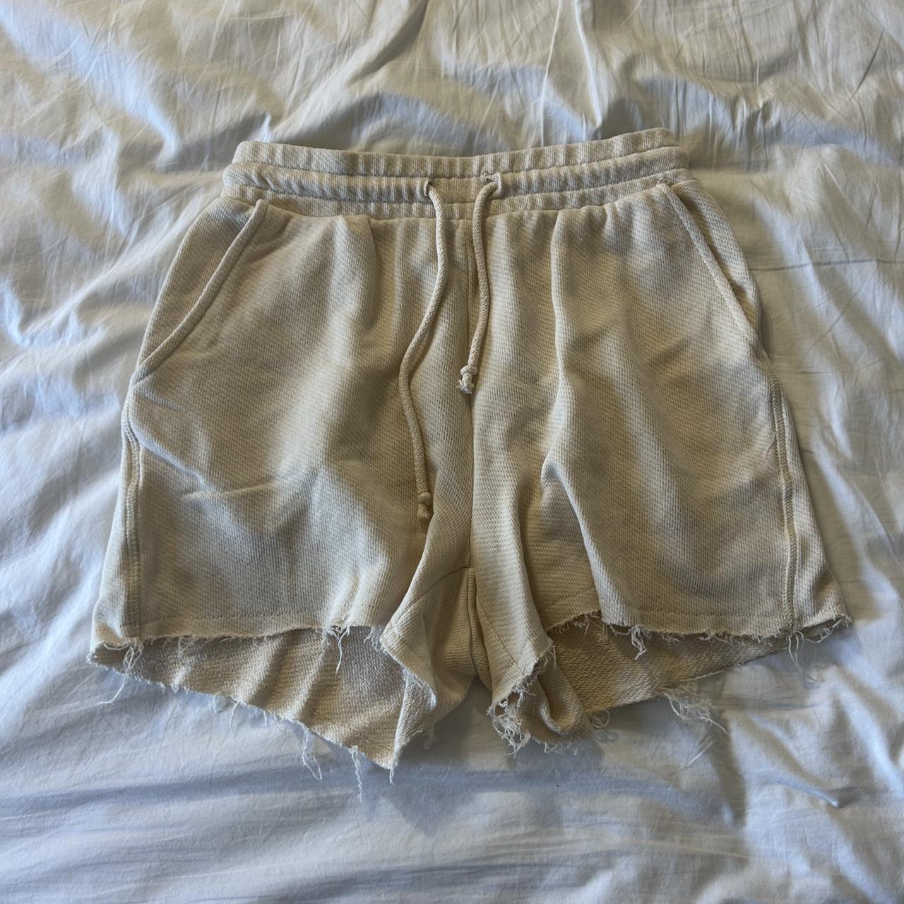 item listed by likumika