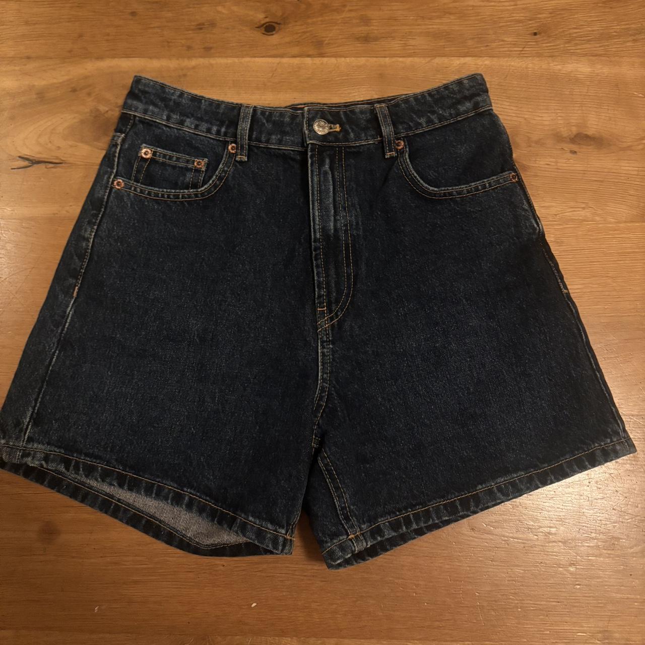 item listed by _kayla06_