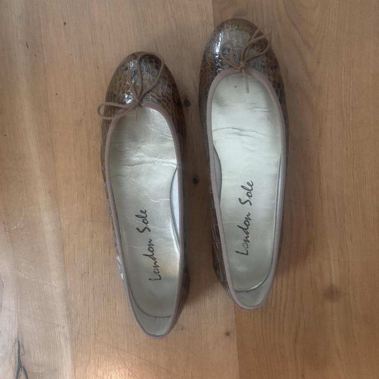item listed by _kayla06_
