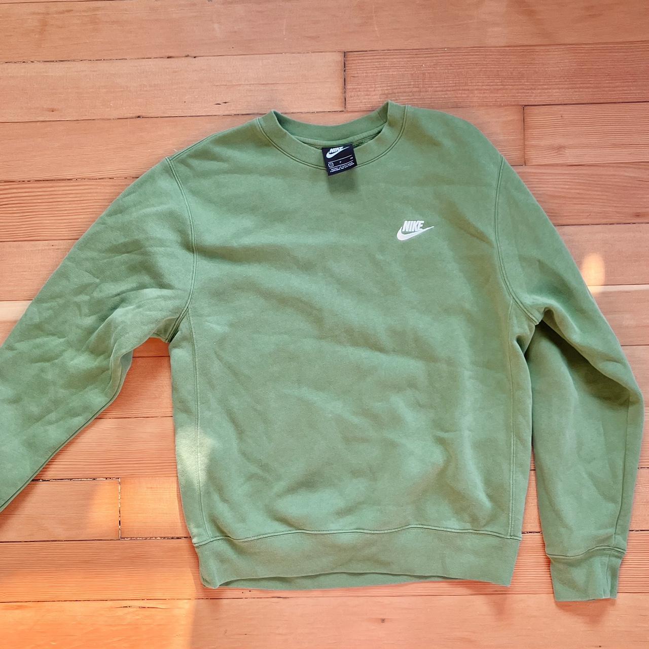 nike retro crew sweatshirt green