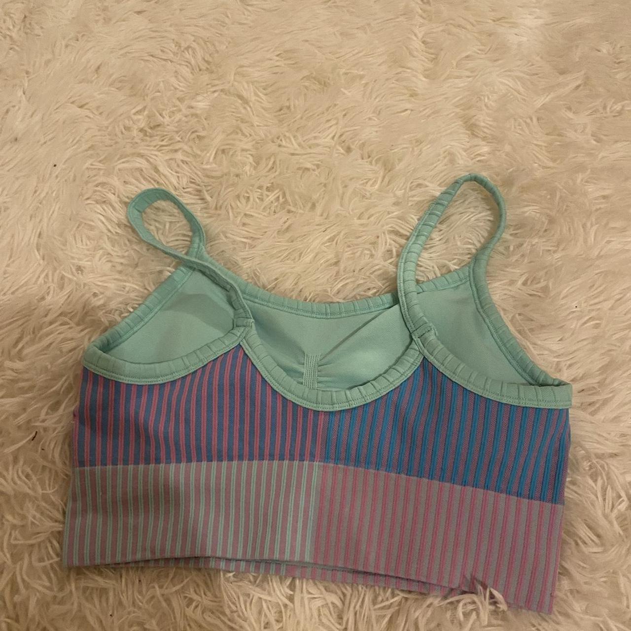 No boundaries sports bra. Never worn. Size S can