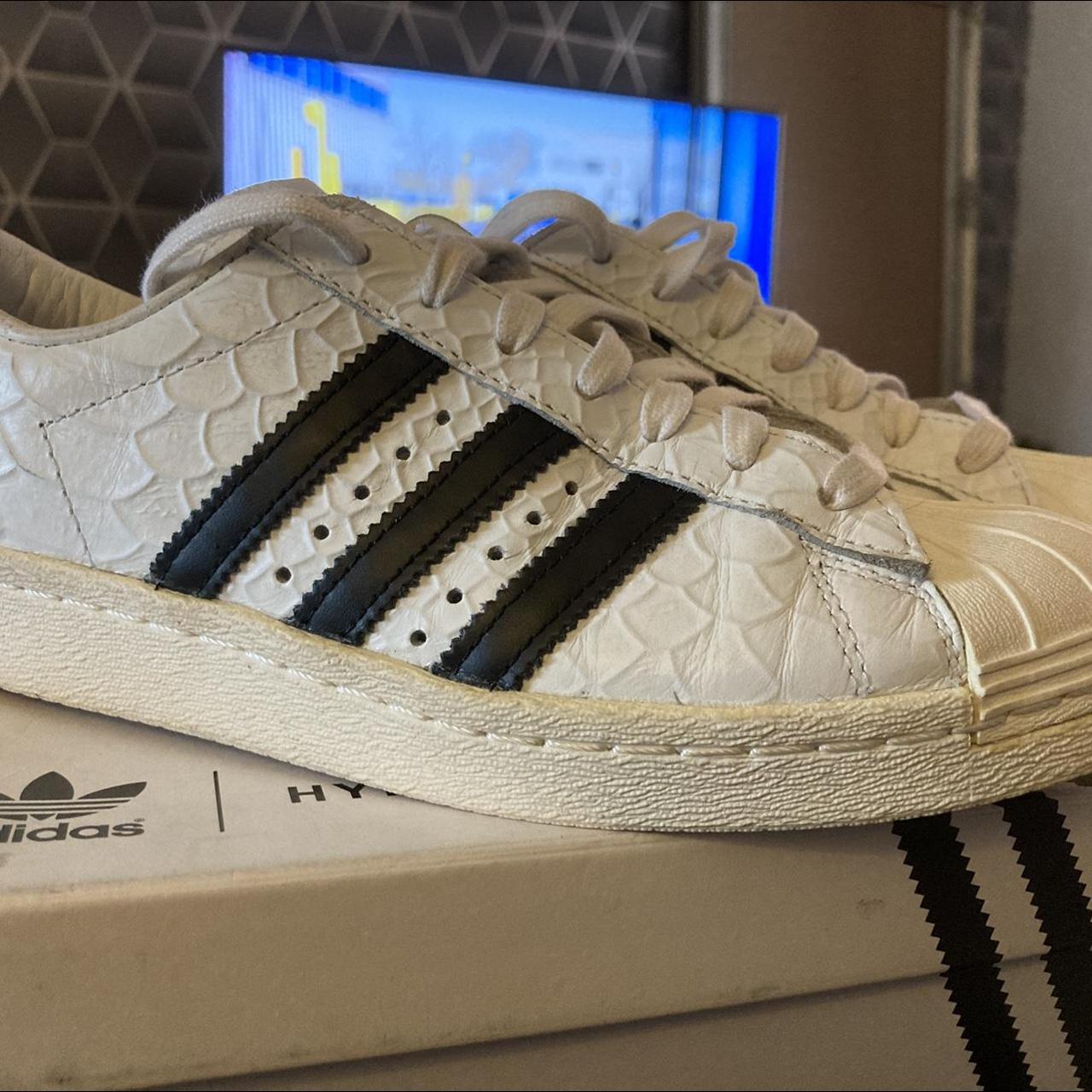 Adidas hyke superstar shell toes that have a scale... - Depop