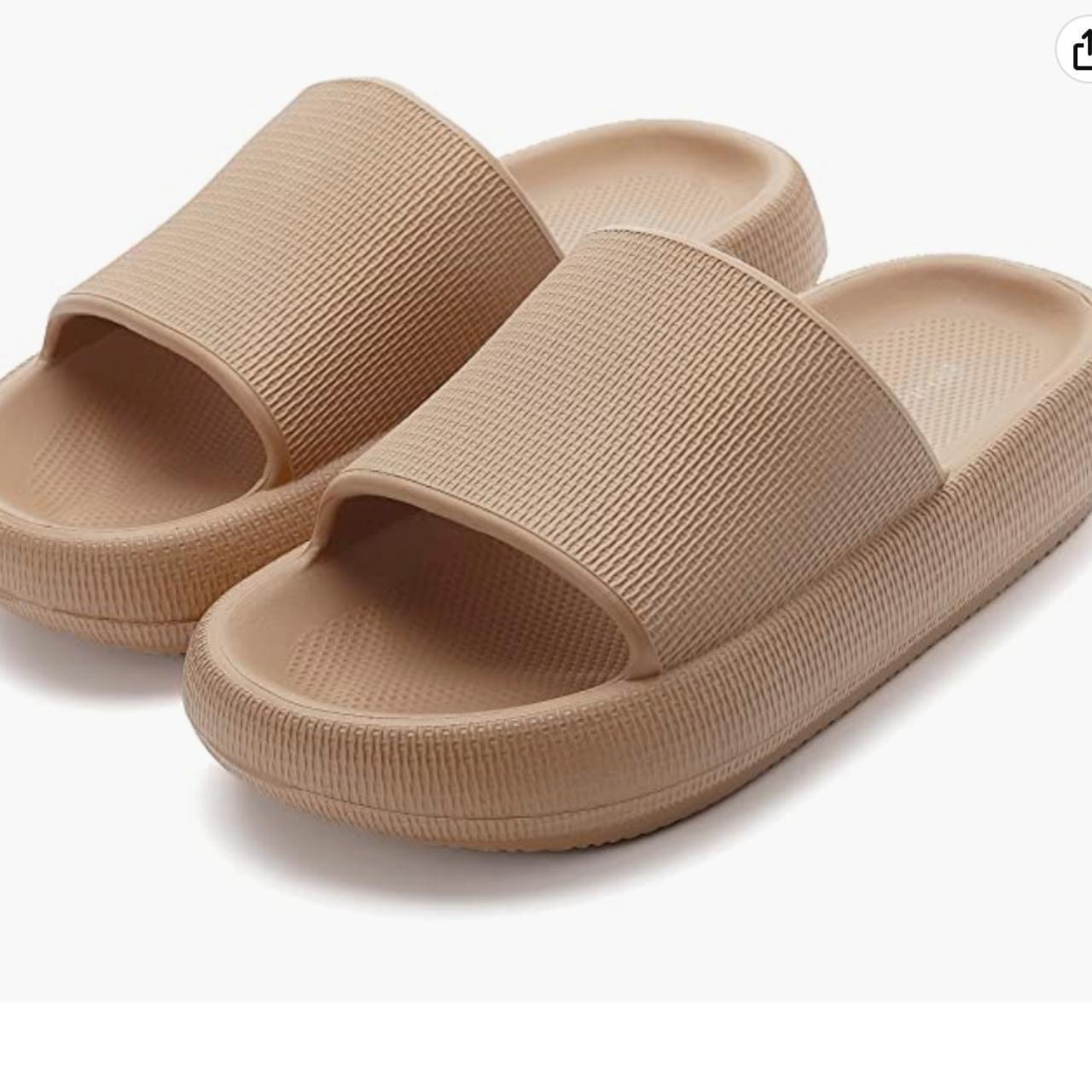 cloud slippers yeezy