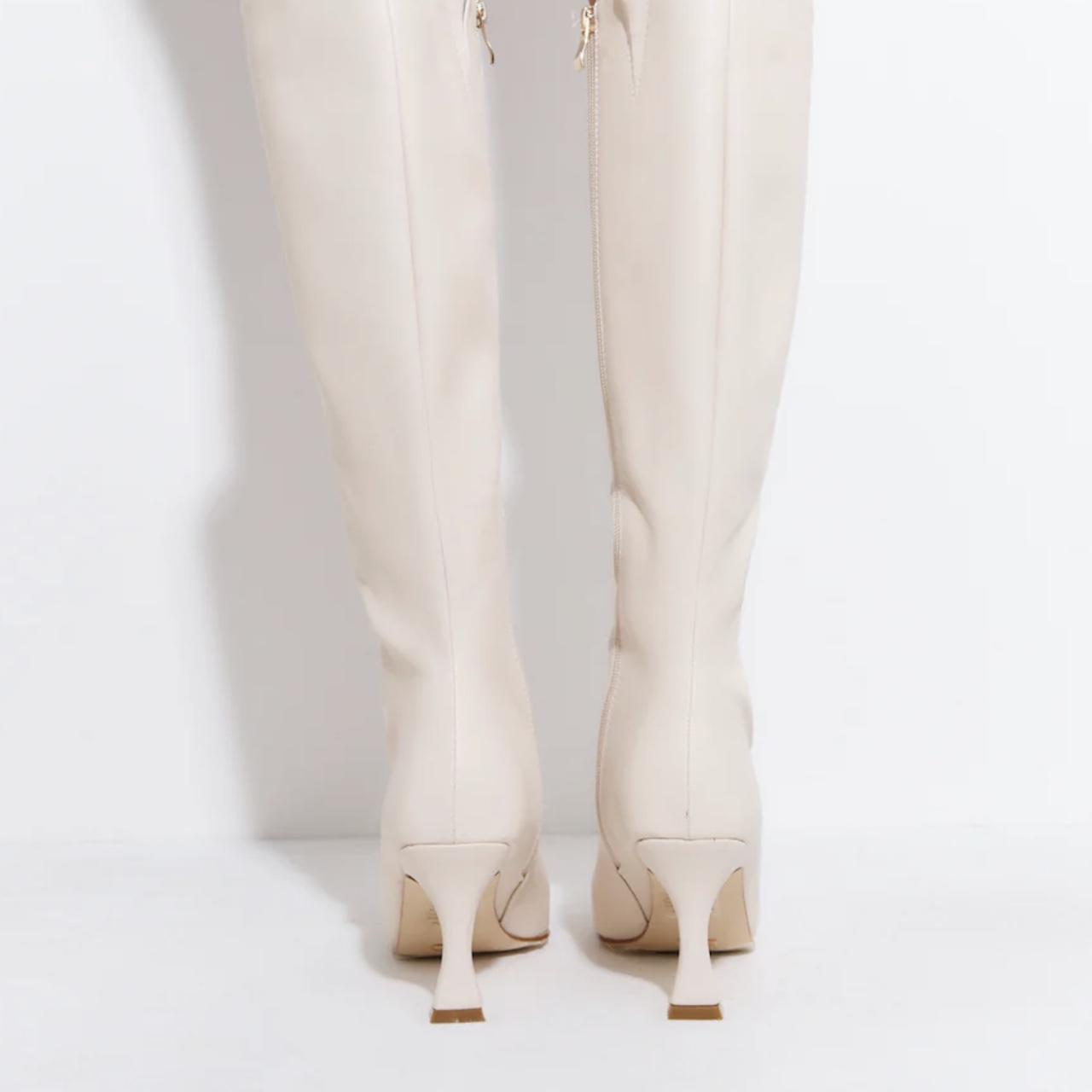 Beautiful Cream/white boots from Australia in size... Depop