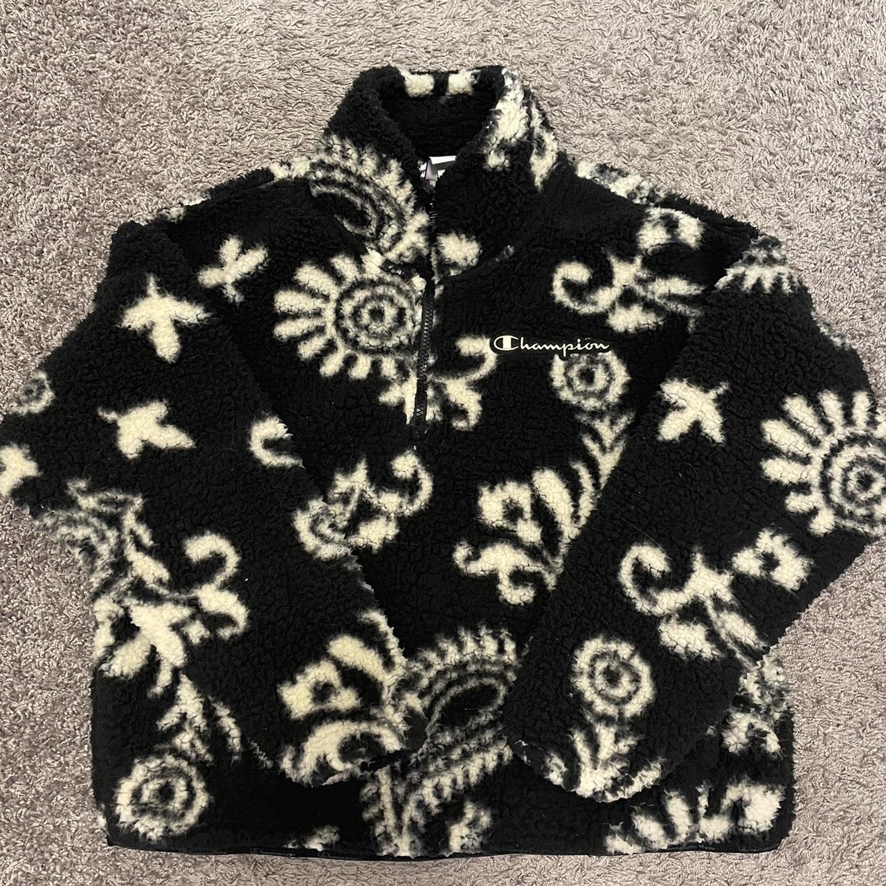 Large women’s champion quarter zip Depop