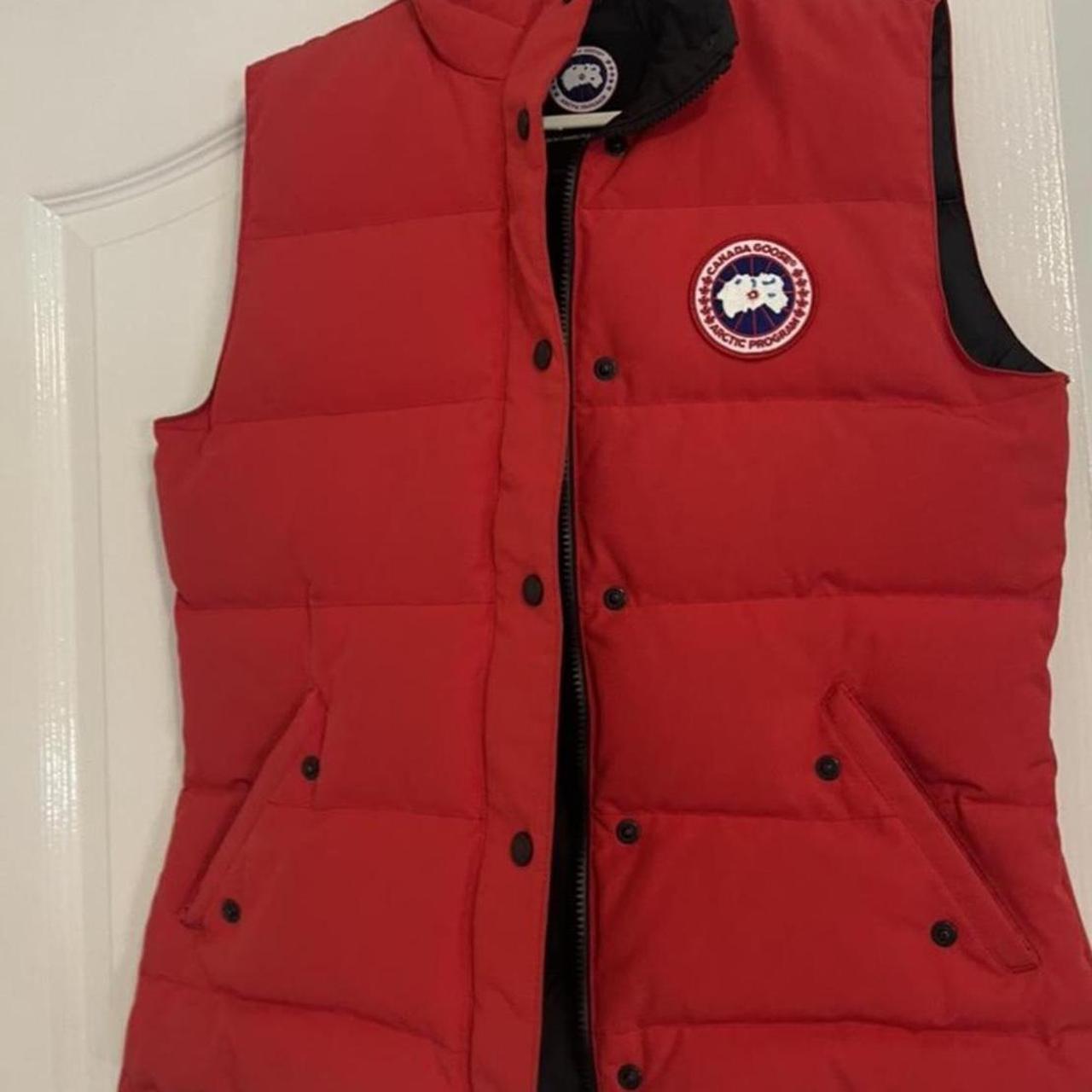 Canada goose red on sale gilet