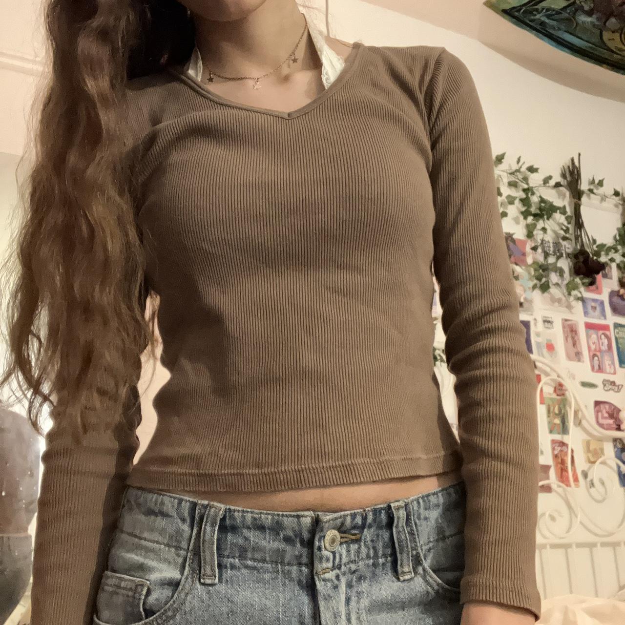 Brandy Melville Women's Brown Tshirt Depop