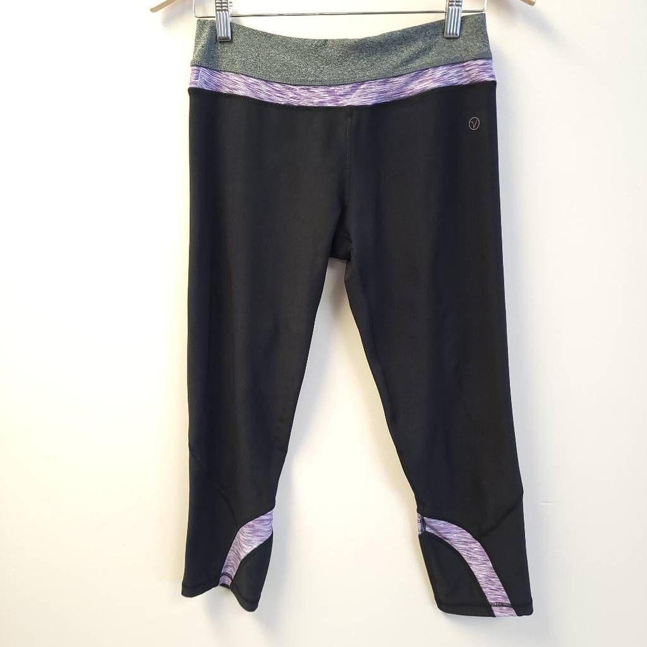 VOGO Athletica Women's Capri Leggings Black Purple - Depop