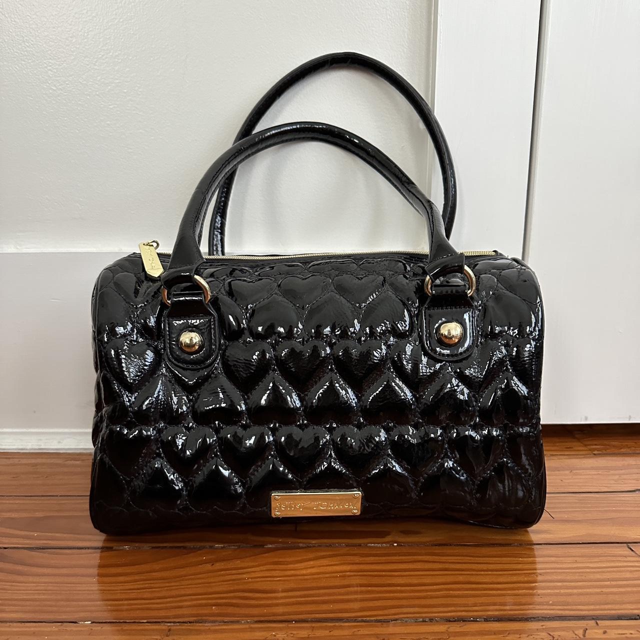 NWOT Betsey Johnson Large Purse/Bag Off-White and Black with Gold Chains |  Large purses, Betsey, Purses