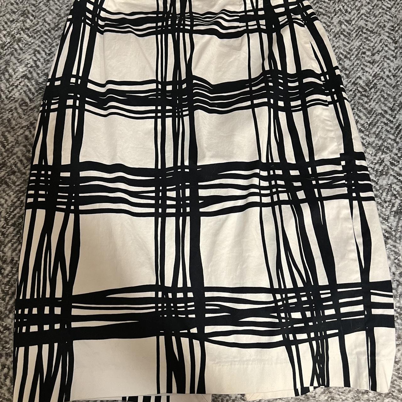 Black and white outlet striped skirt express