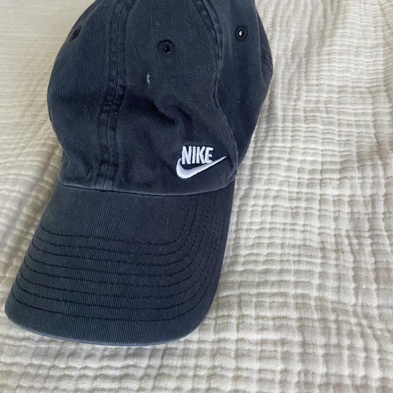 womens black nike hat