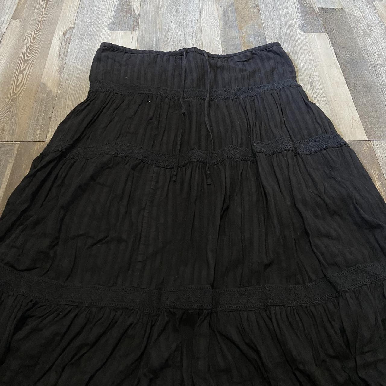 Old Navy Women's Black Skirt | Depop