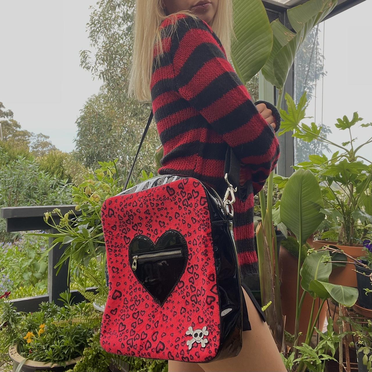 Popular igirl, “ily” bag