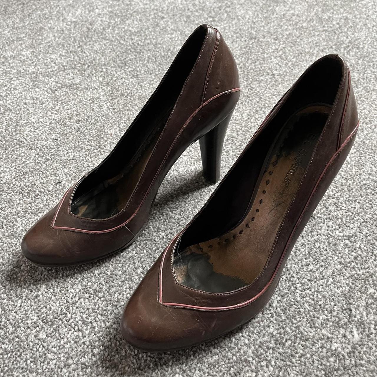brown leather court shoes uk