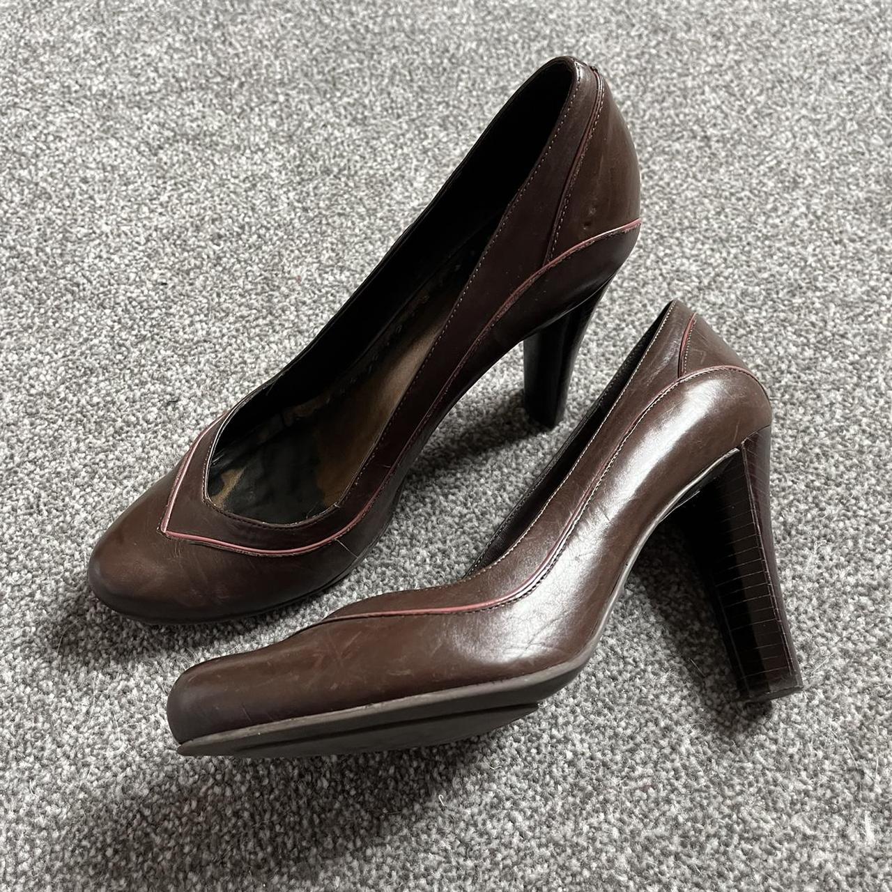 brown leather court shoes uk