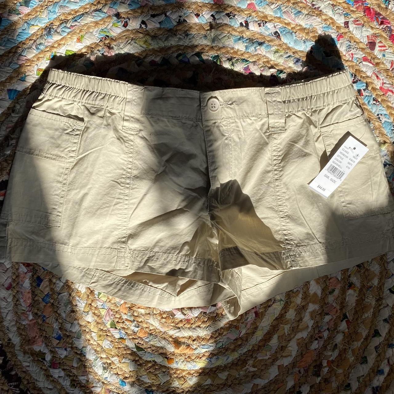 pacsun skater y2k low rise cargo shorts new with... - Depop