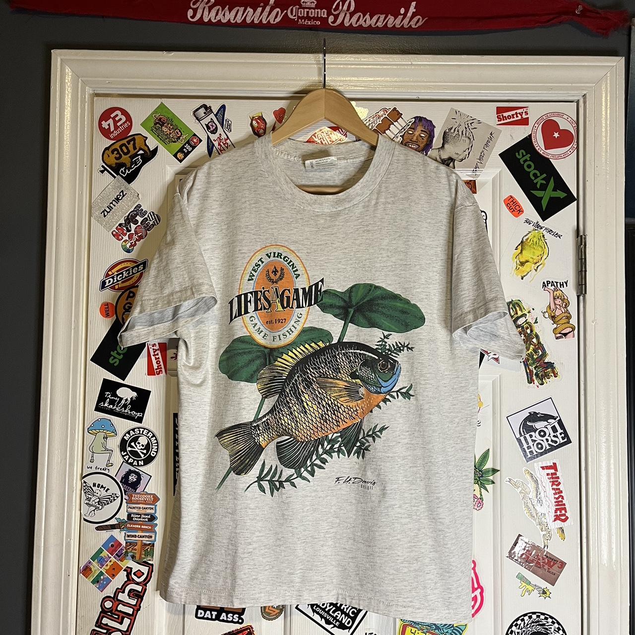 Size L 90's Fishing t shirt - Depop