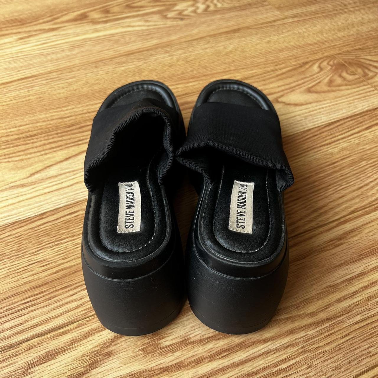 Steve Madden X UO black platform sandals adorable... - Depop