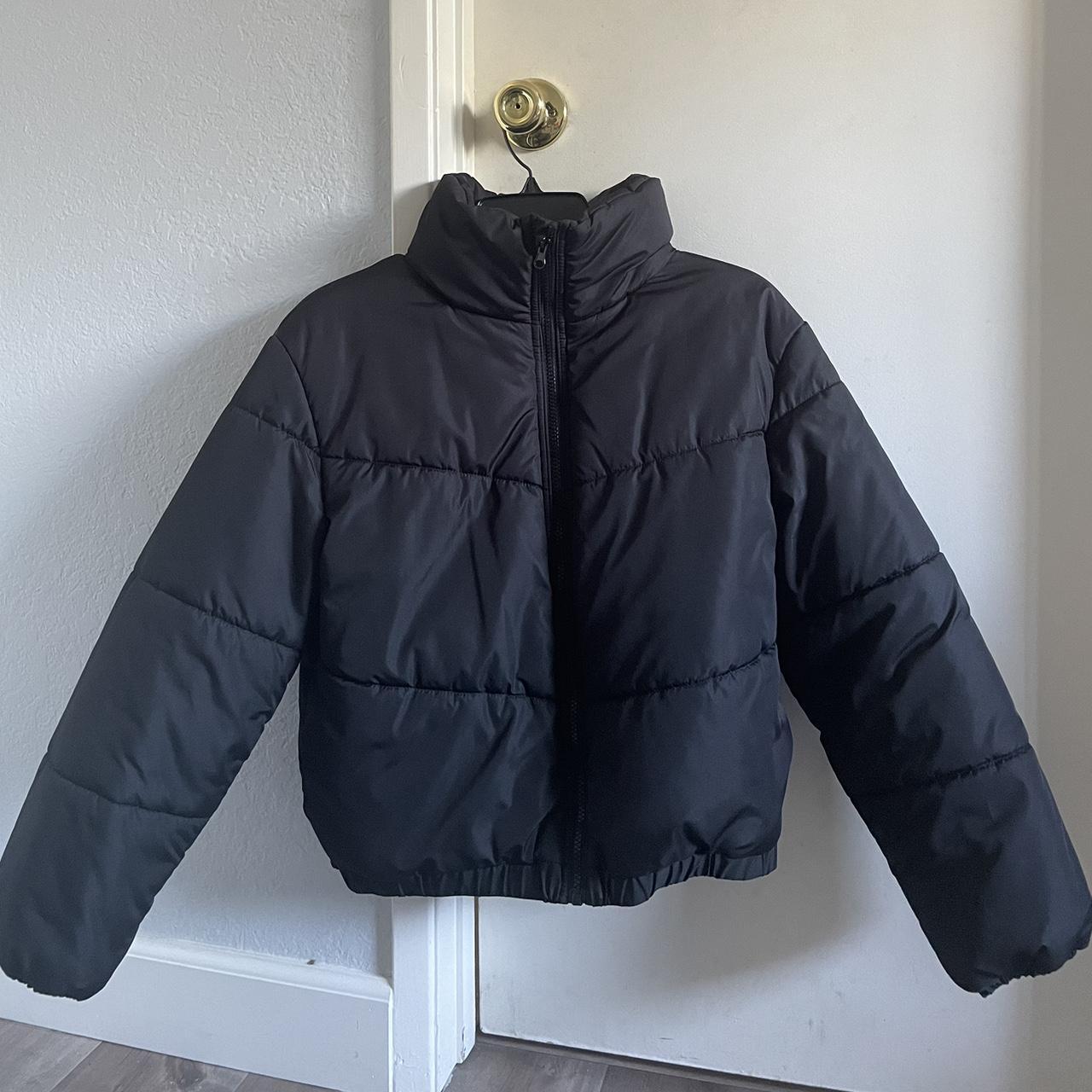 Black puffer jacket perfect basic for all year... - Depop