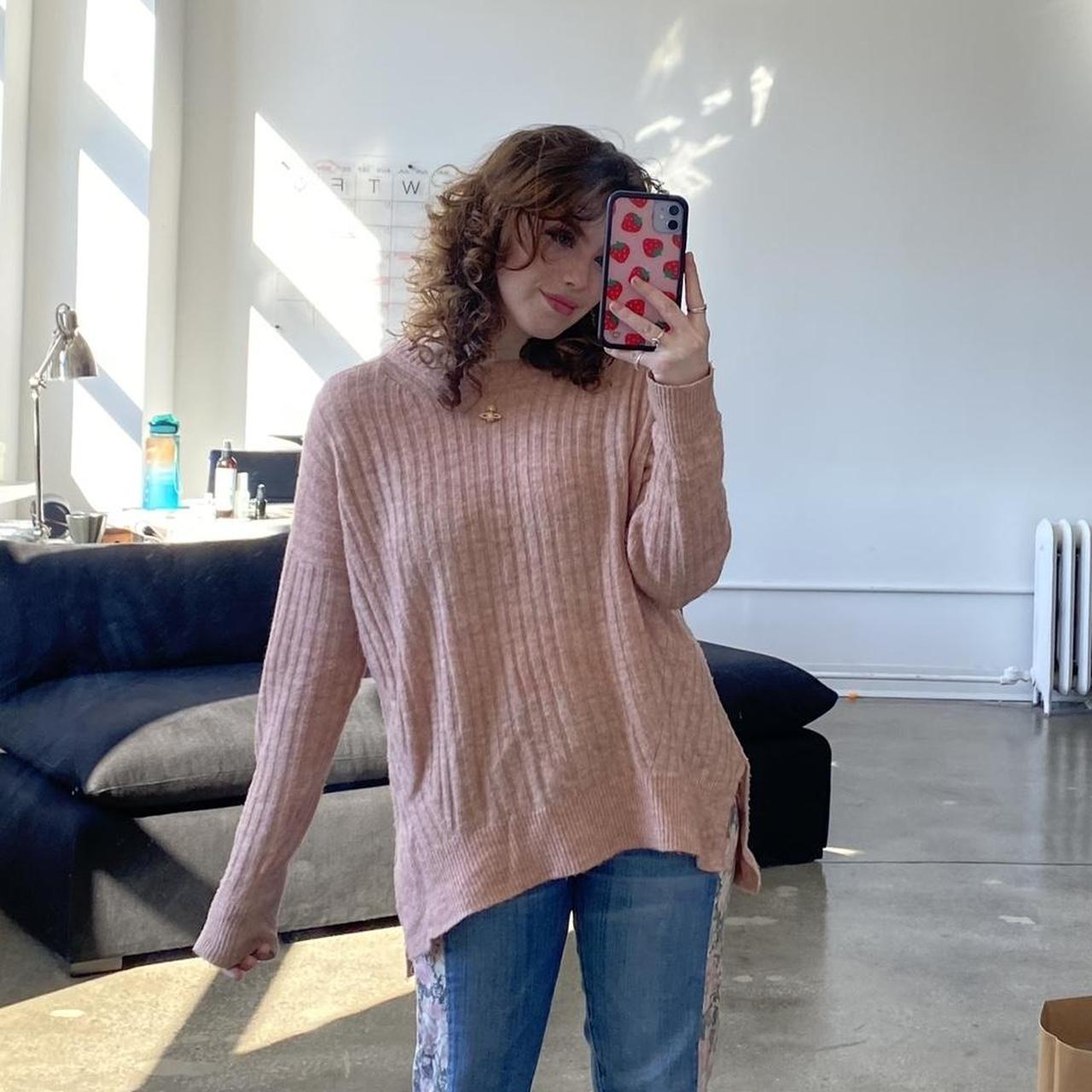 Abercrombie pink sweater best sale