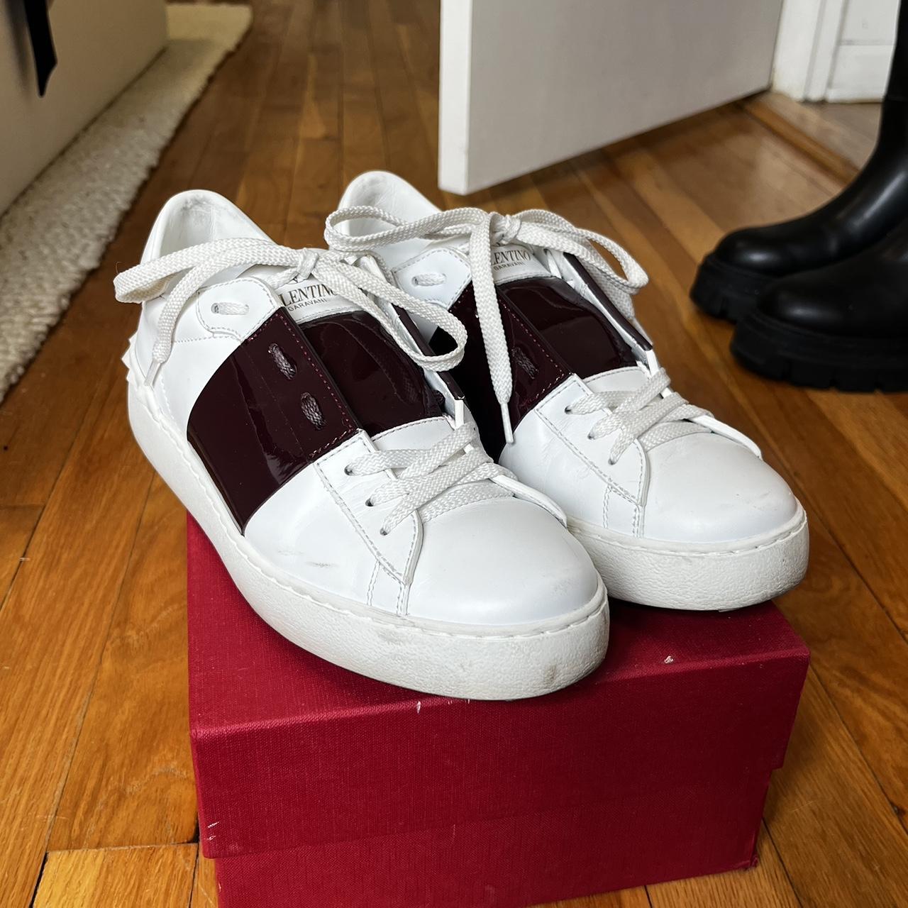 Valentino Sneakers Size 38 1 2 Decent condition