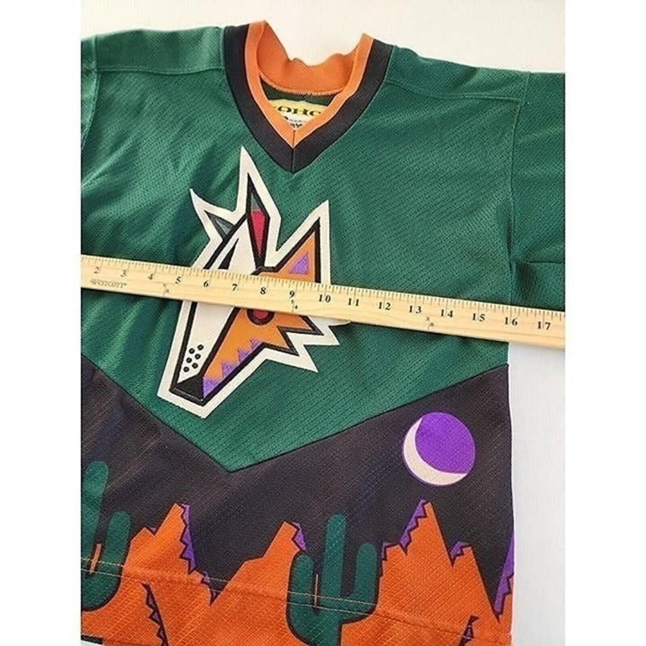 coyotes green jersey