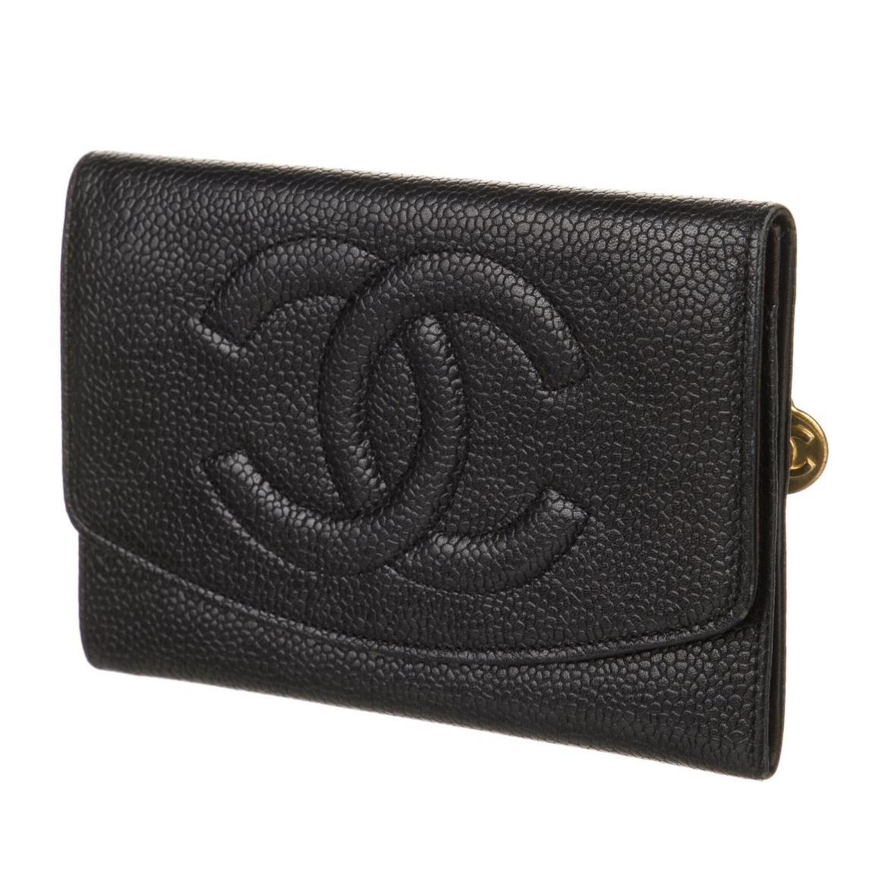 Vintage Chanel Wallet from Late 1990s to Early 2000s...