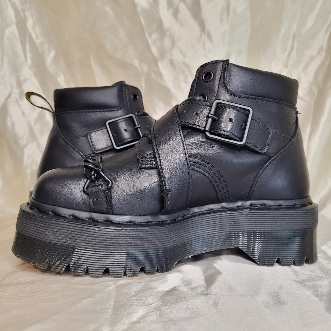 Dr martens beaumann cross strap sales flatform boots