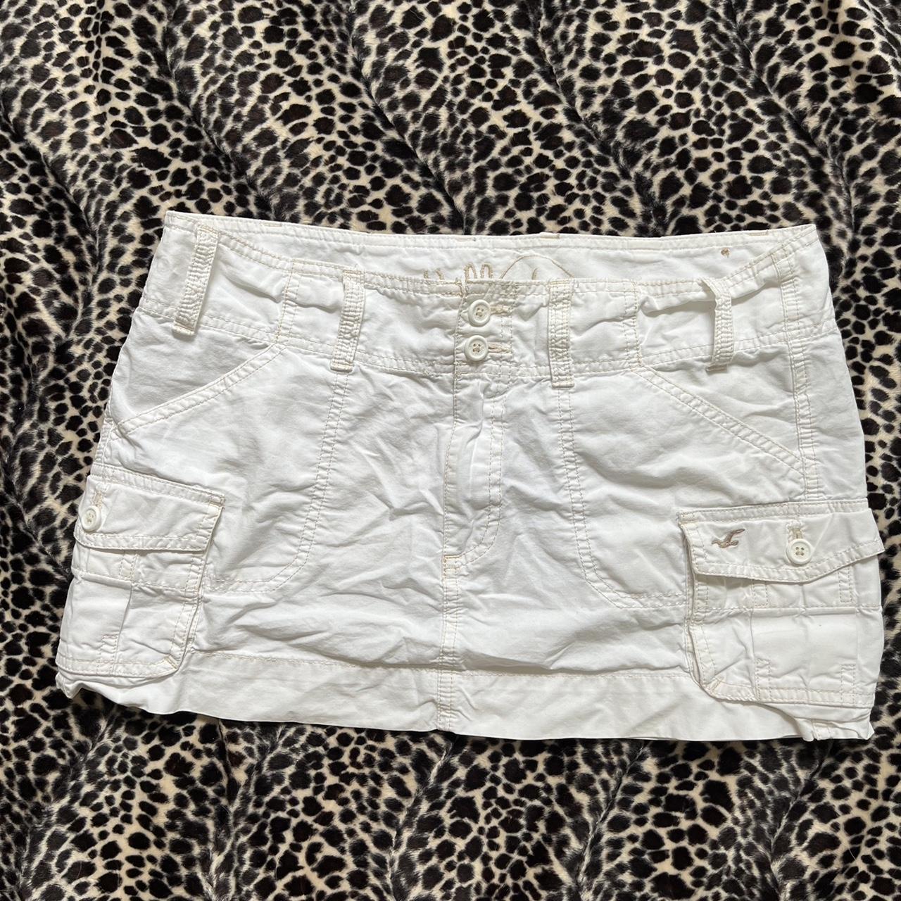 White cargo mini skirt!!! Hollister. Size 7 Depop
