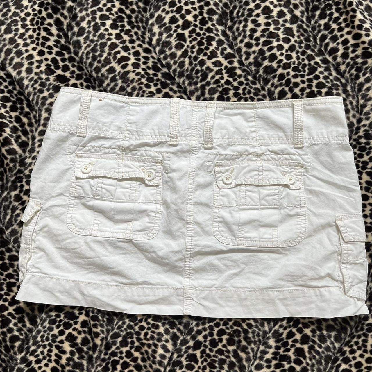White cargo mini skirt!!! Hollister. Size 7 Depop
