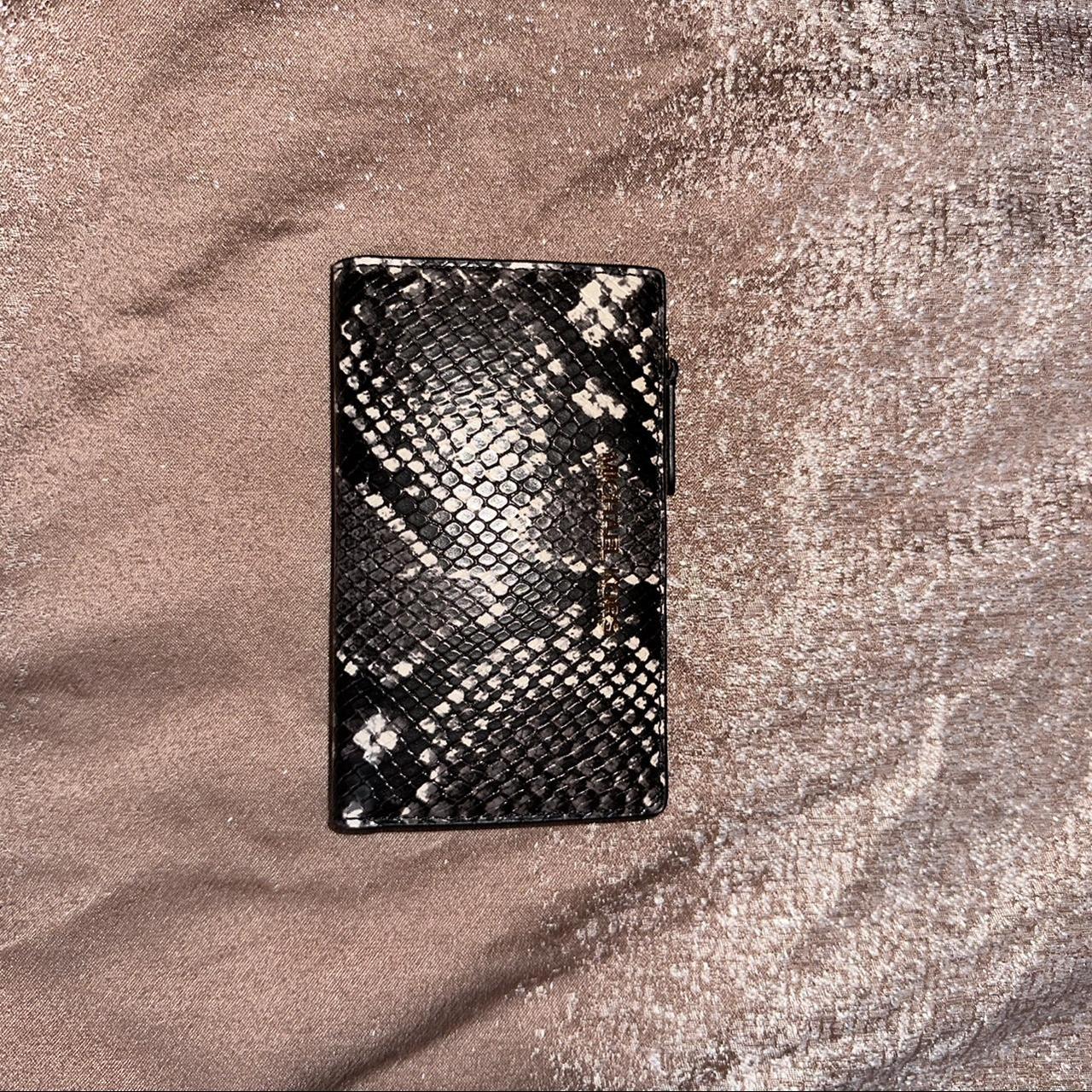 Michael Kors Women's Black and Cream Wallet-purses | Depop