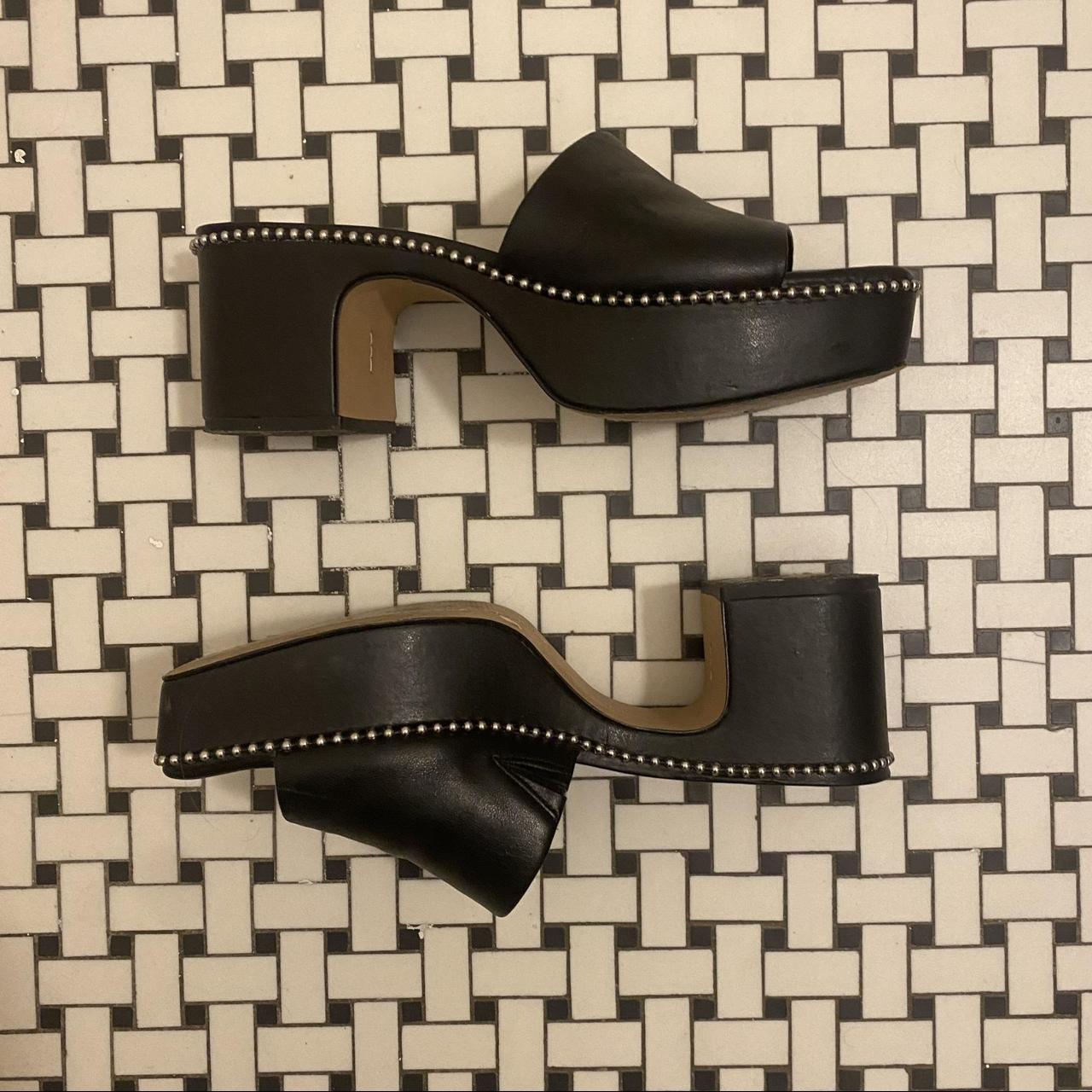 Gianni Bini sandals SIZE 11 this item makes a great... Depop