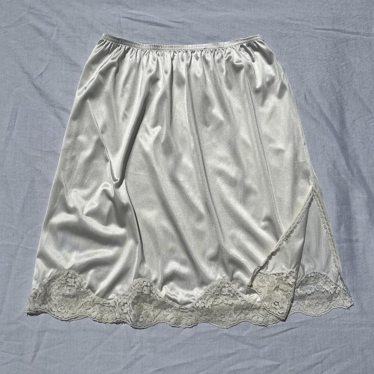 JCPenney Women's White and Cream Skirt Depop