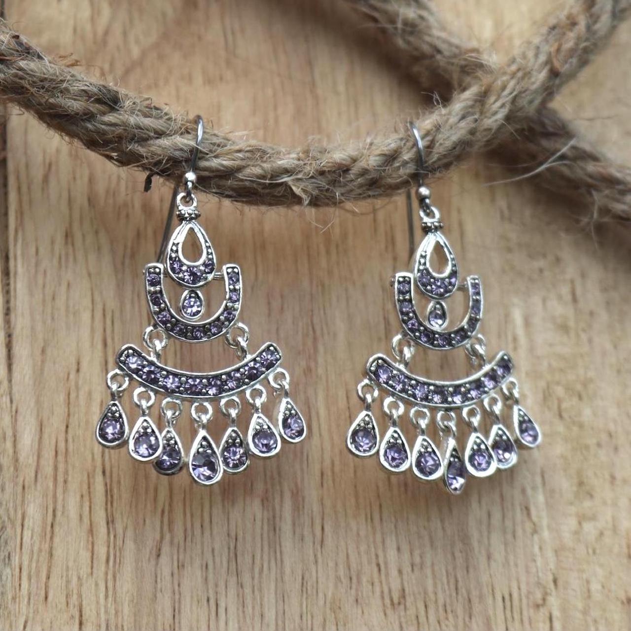 item listed by heartofthreads