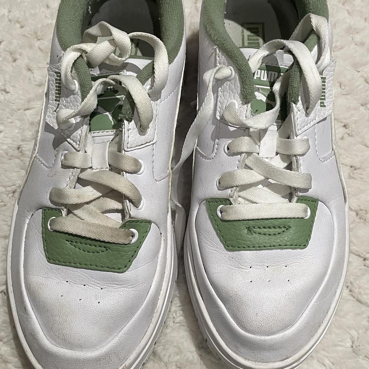 Puma Women's White and Green Trainers | Depop