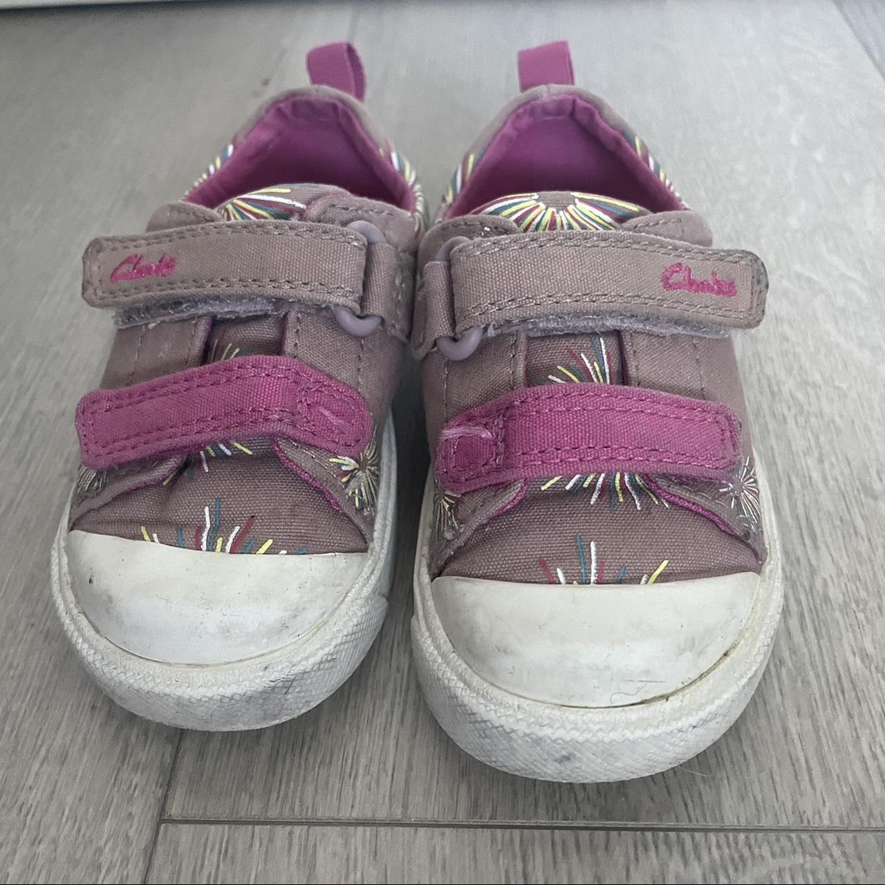 Clarks Kids Slip On Sneakers Size Us 6.5 - Depop