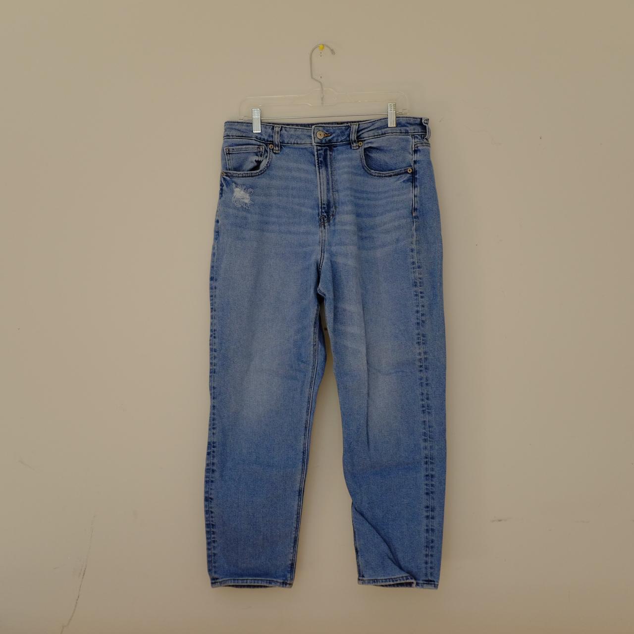 American Eagle Outfitters Stretch Mom Jean -in... - Depop