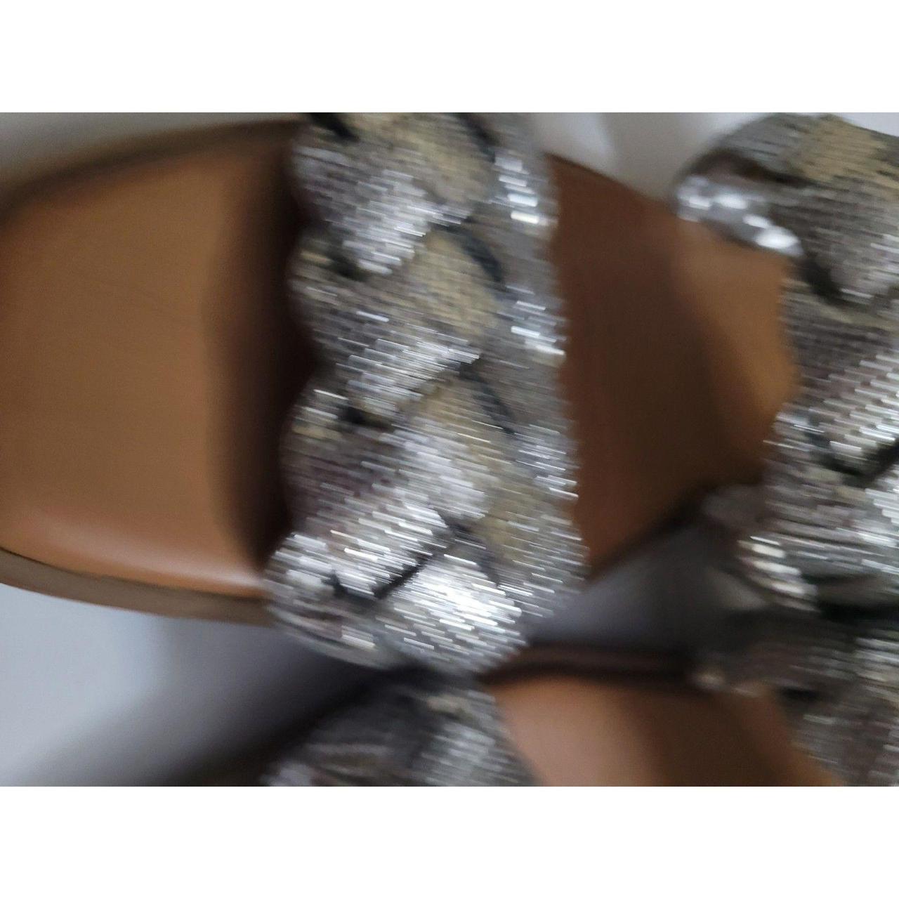 Source Unknown Women's Slippers - Silver/Silver -… - image 4
